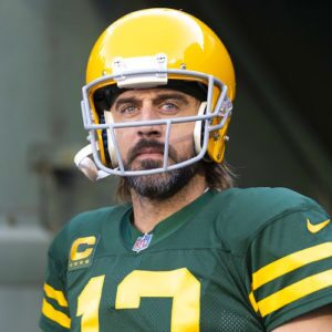 Aaron Rodgers favorite to win 2022 NFL MVP Award