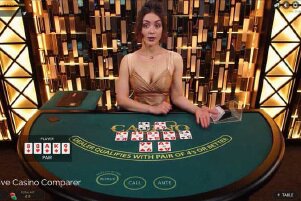 Live Dealer Casino Holdem Gameplay